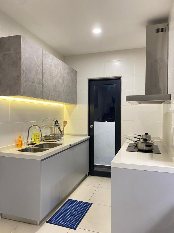 Reizz Residence By Leo Suites Kuala Lumpur Exterior photo