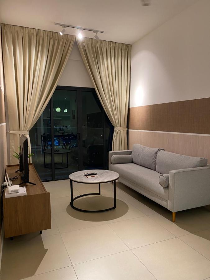 Reizz Residence By Leo Suites Kuala Lumpur Exterior photo